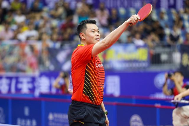 囯乒侯英超,乒乓球运动员候英超现在干什么工作?